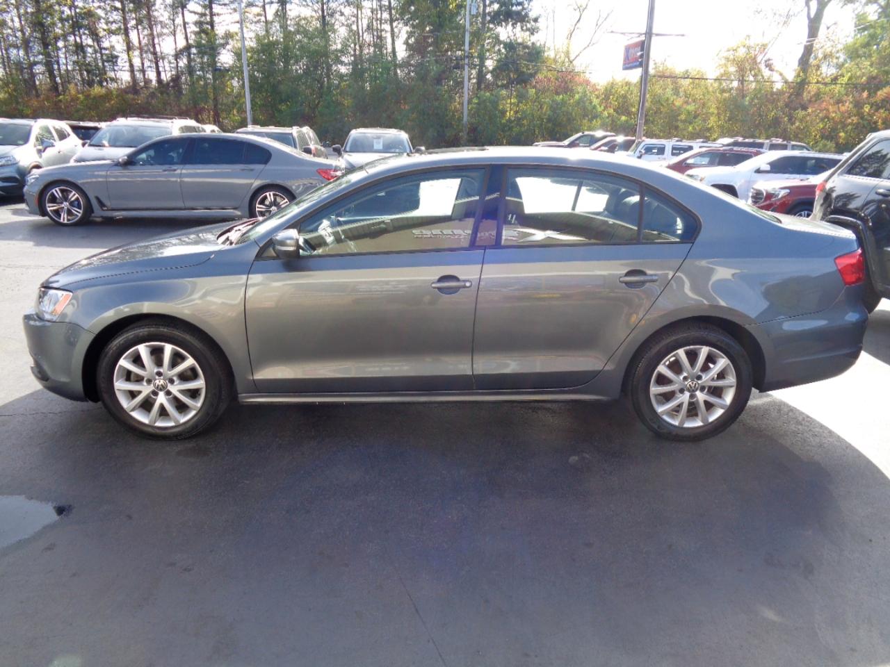 Volkswagen Jetta Sedan 4dr Auto SE PZEV 2012