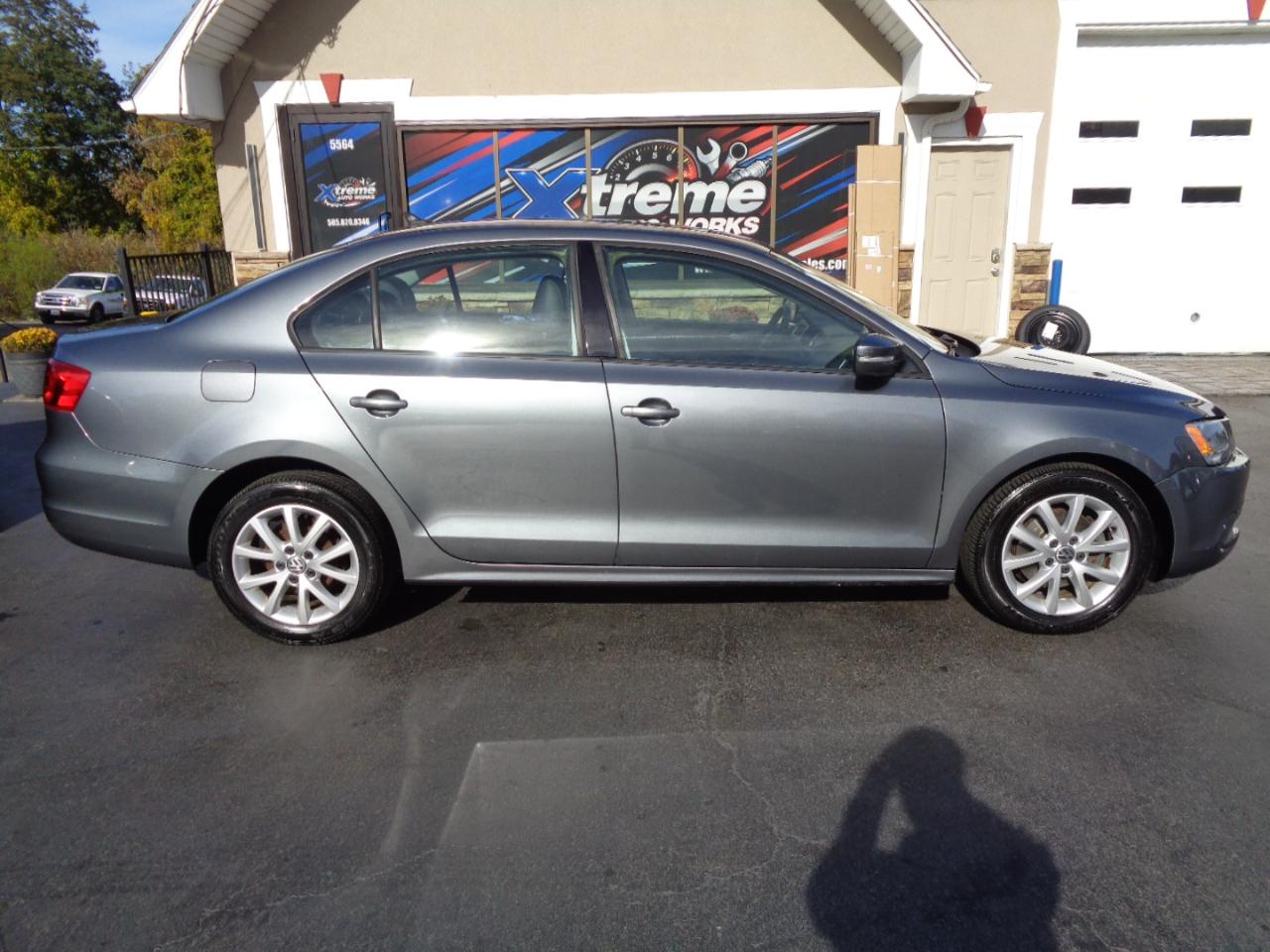 Volkswagen Jetta Sedan 4dr Auto SE PZEV 2012