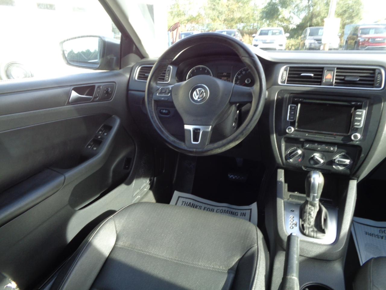 Volkswagen Jetta Sedan 4dr Auto SE PZEV 2012