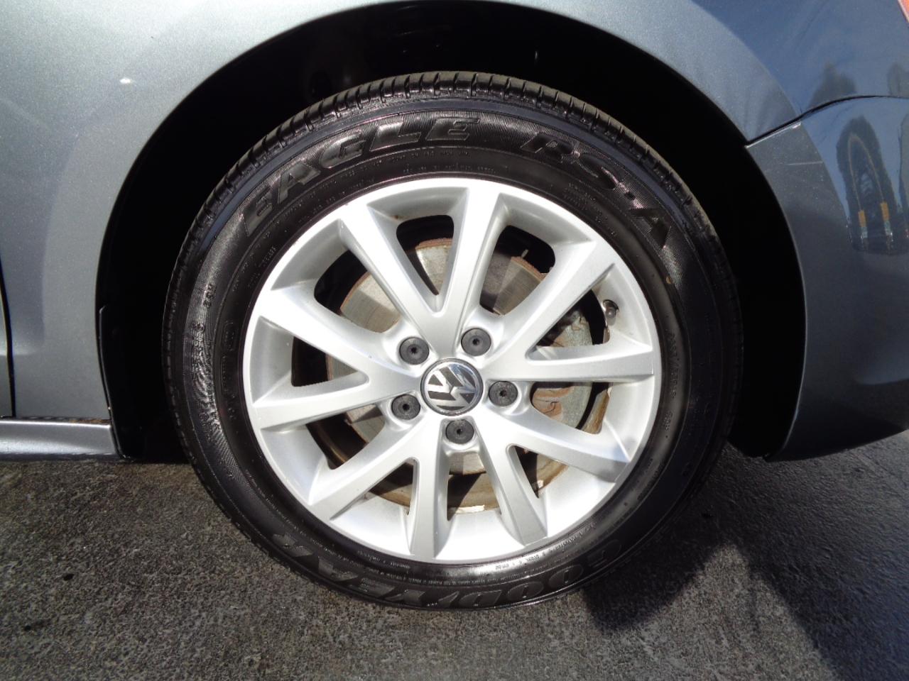 Volkswagen Jetta Sedan 4dr Auto SE PZEV 2012
