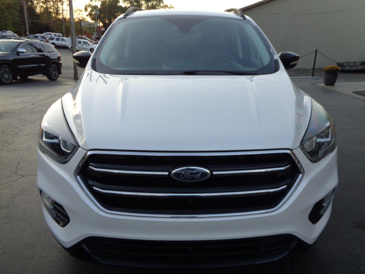 Ford Escape Titanium 4WD 2017