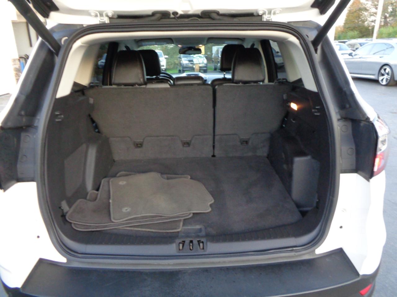 Ford Escape Titanium 4WD 2017