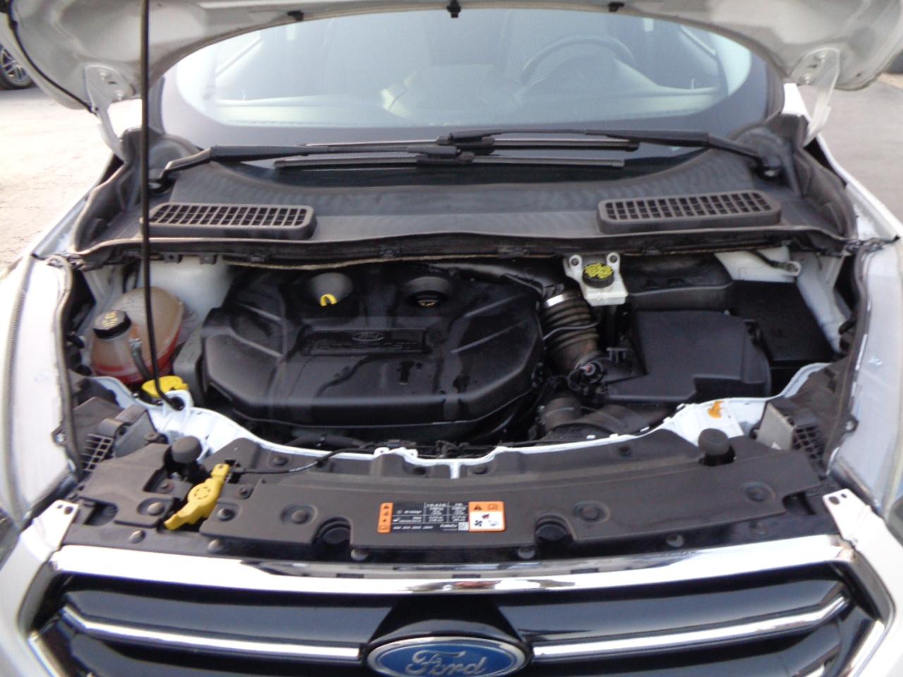 Ford Escape Titanium 4WD 2017