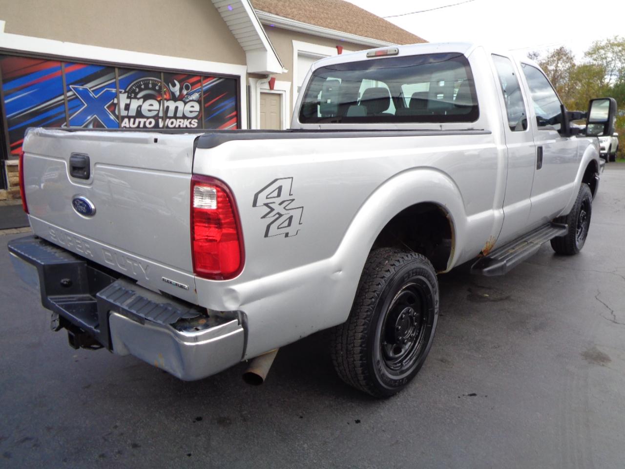 Ford Super Duty F-250 SRW 4WD SuperCab 142" Lariat 2013