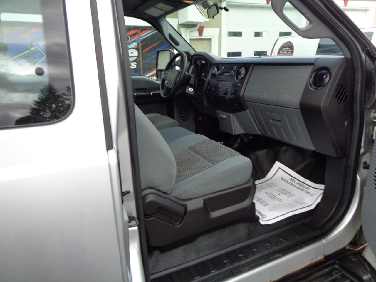 Ford Super Duty F-250 SRW 4WD SuperCab 142" Lariat 2013
