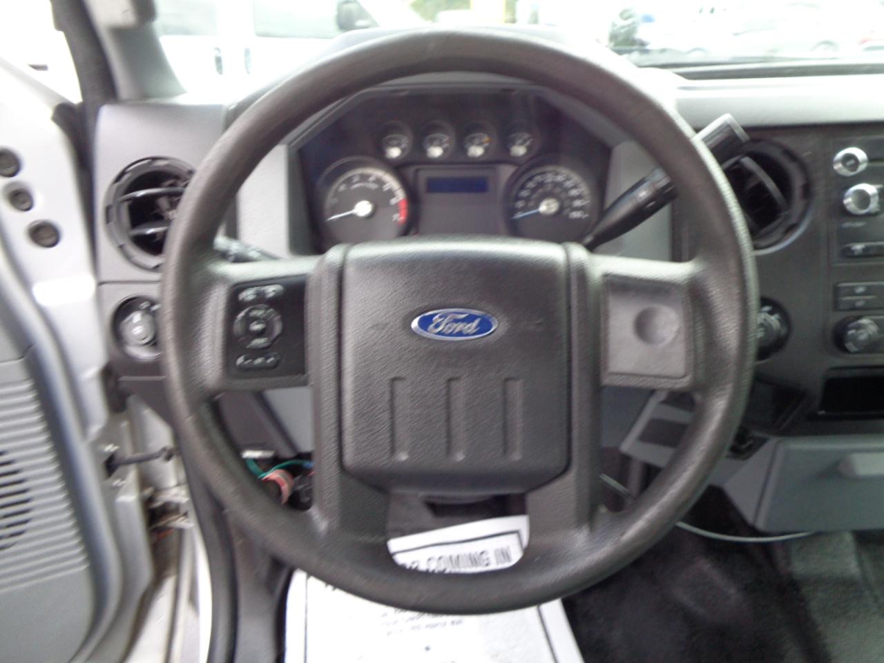 Ford Super Duty F-250 SRW 4WD SuperCab 142" Lariat 2013