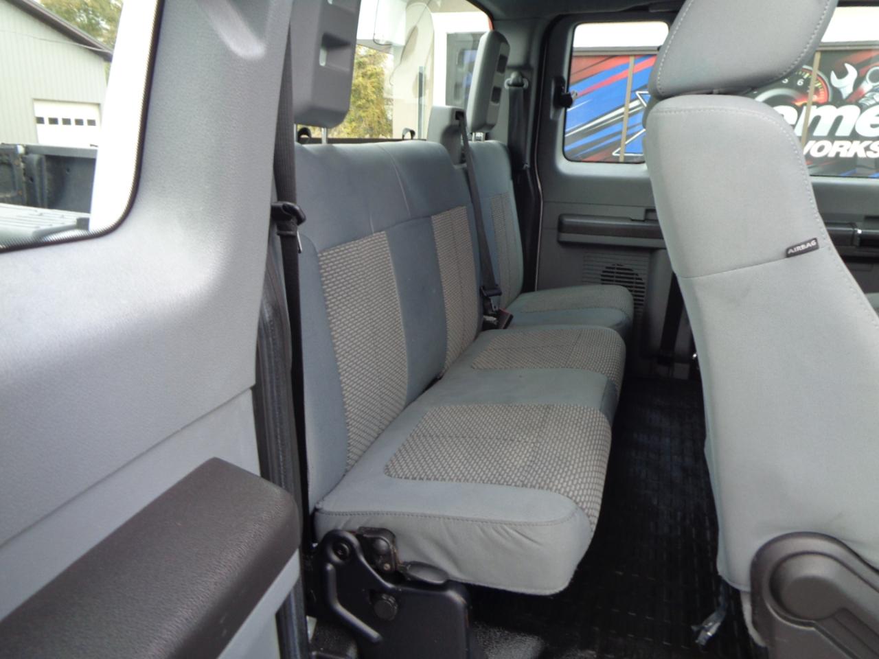 Ford Super Duty F-250 SRW 4WD SuperCab 142" Lariat 2013