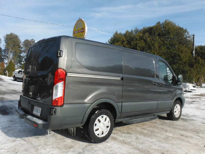 Ford Transit 150  2018
