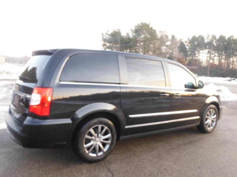 Chrysler Town & Country S 2016