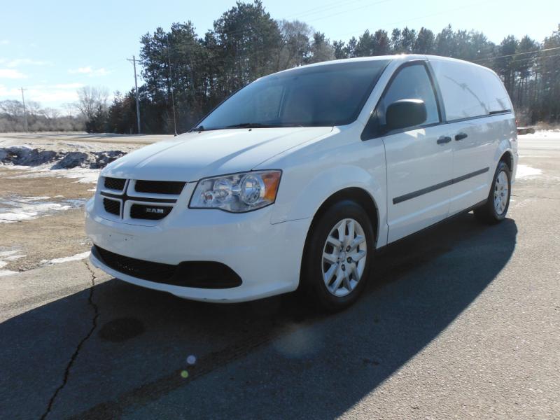 RAM Cargo Van Base 2014