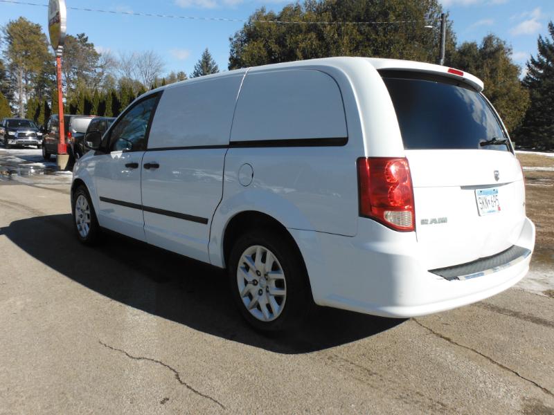 RAM Cargo Van Base 2014