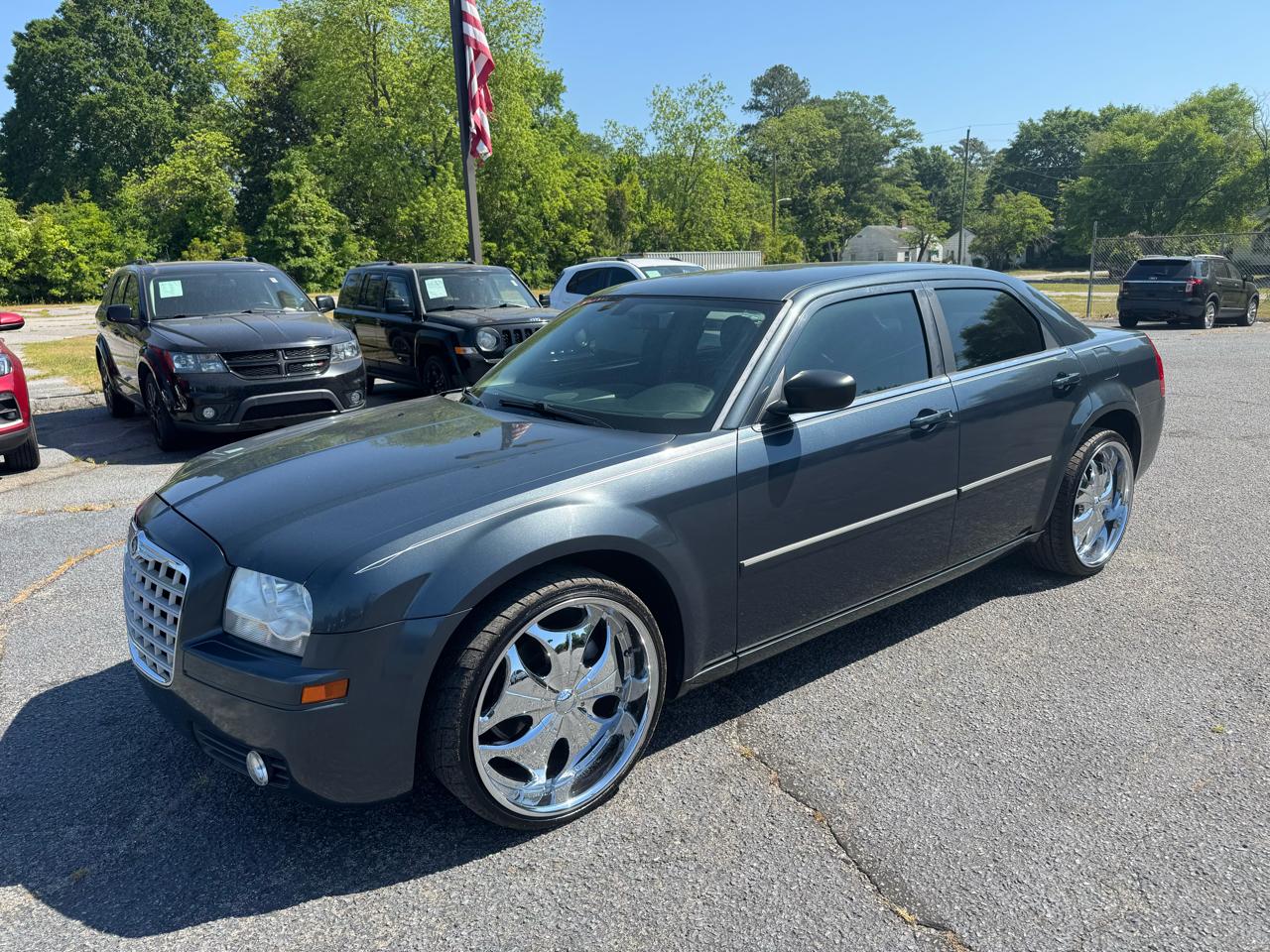 Chrysler 300 4dr Sdn 300 RWD 2007