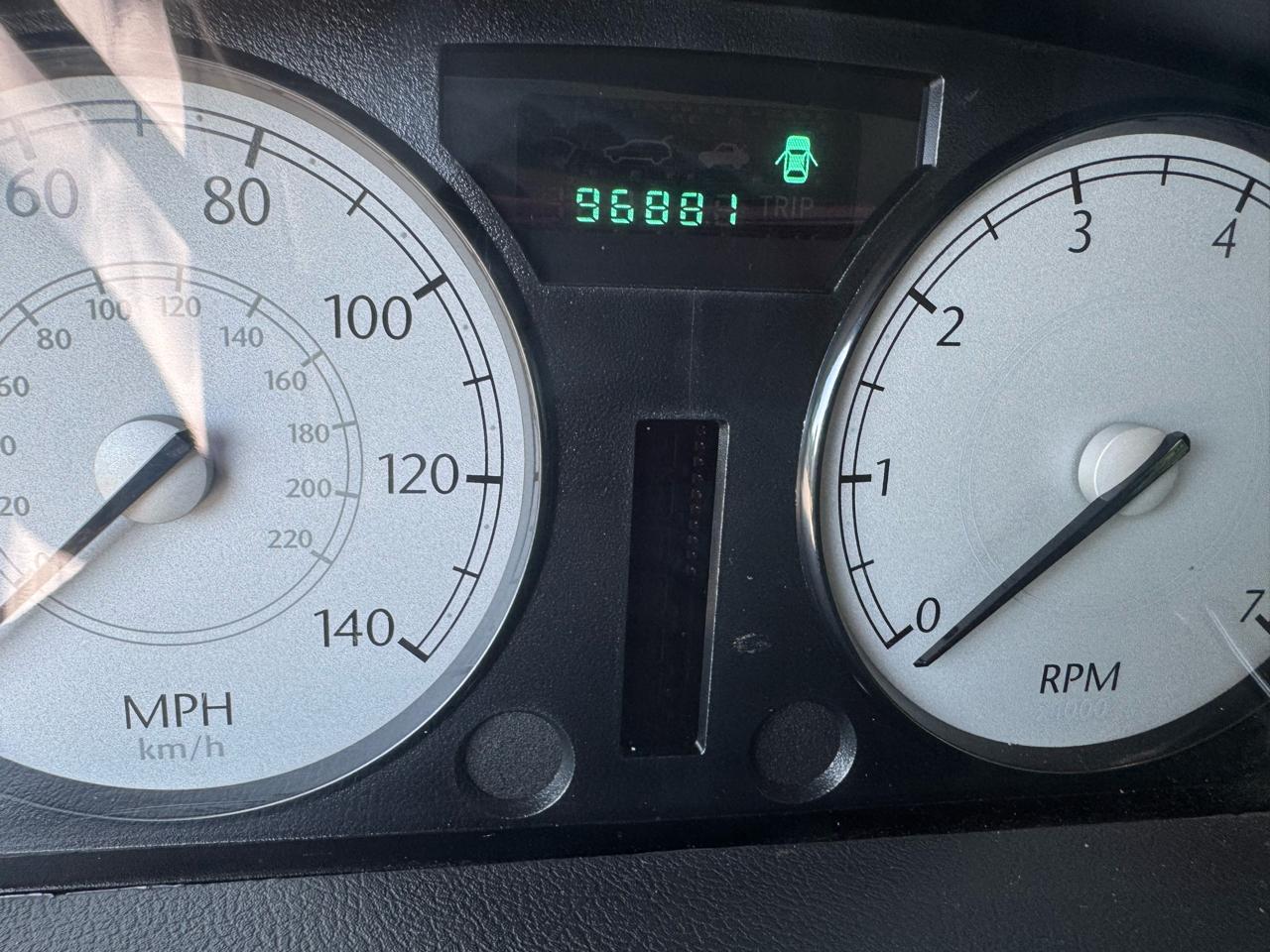 Chrysler 300 4dr Sdn 300 RWD 2007