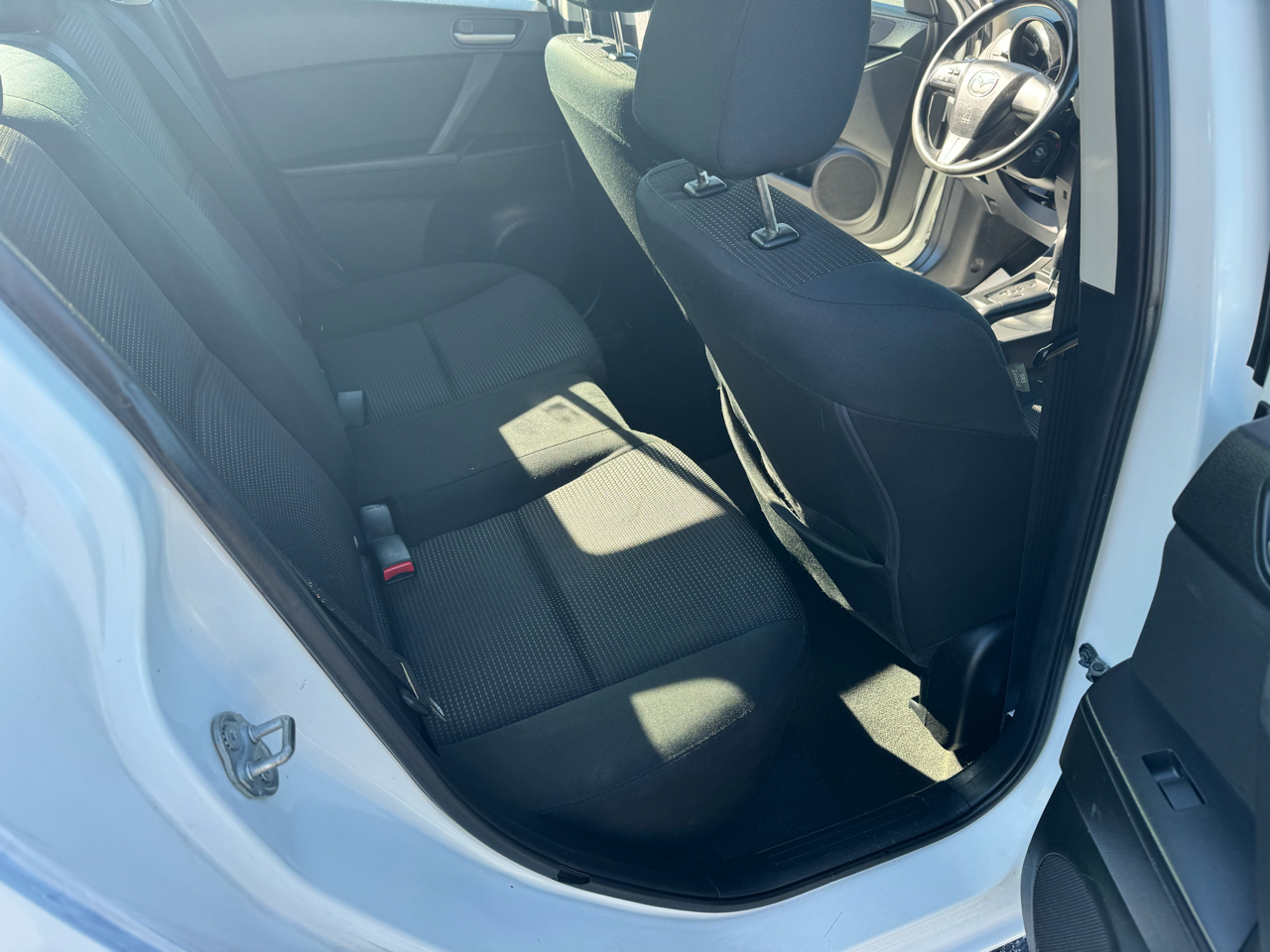 Mazda MAZDA3 4dr Sdn Man i SV 2013