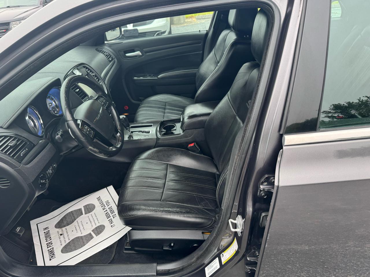 Chrysler 300 4dr Sdn 300S RWD 2014