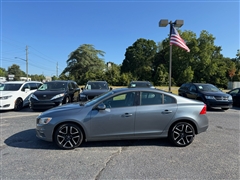 2018 Volvo S60  2018 Volvo S60