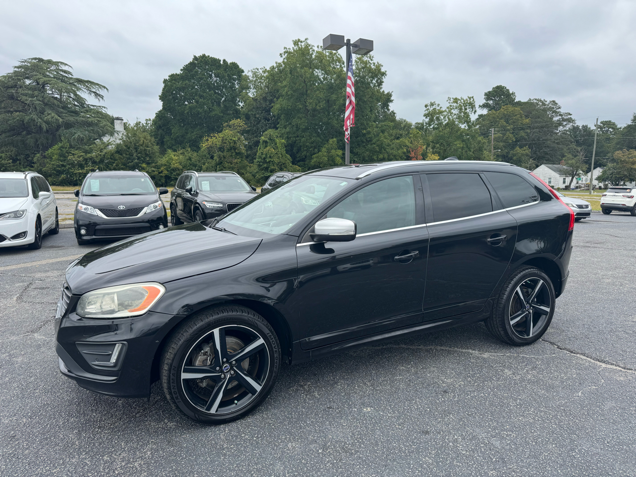 Volvo XC60 AWD 4dr T6 R-Design Platinum 2015 Volvo XC60 AWD 4dr T6 R-Design Platinum 2015