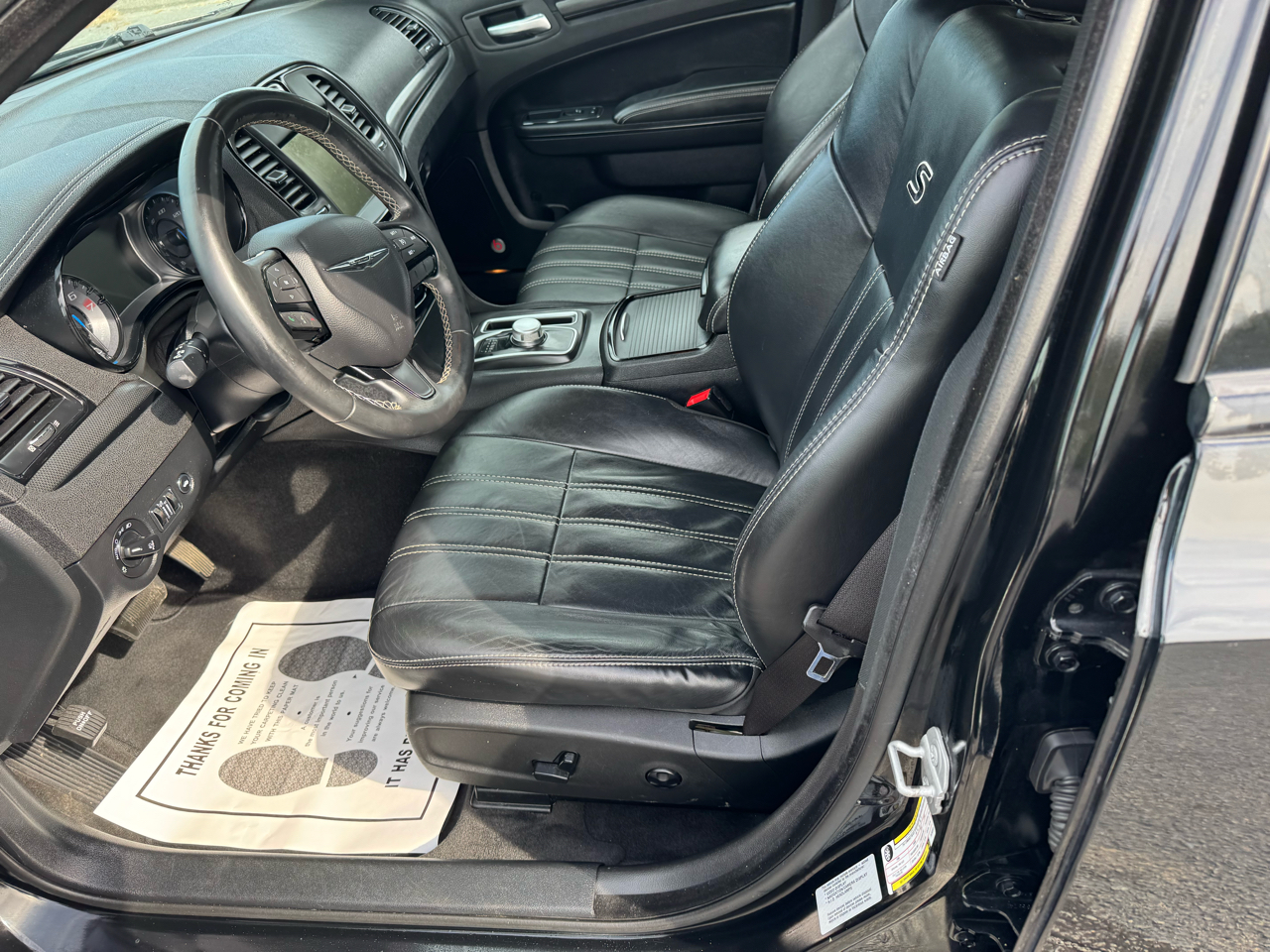 Chrysler 300 4dr Sdn 300S RWD 2015 Chrysler 300 4dr Sdn 300S RWD 2015