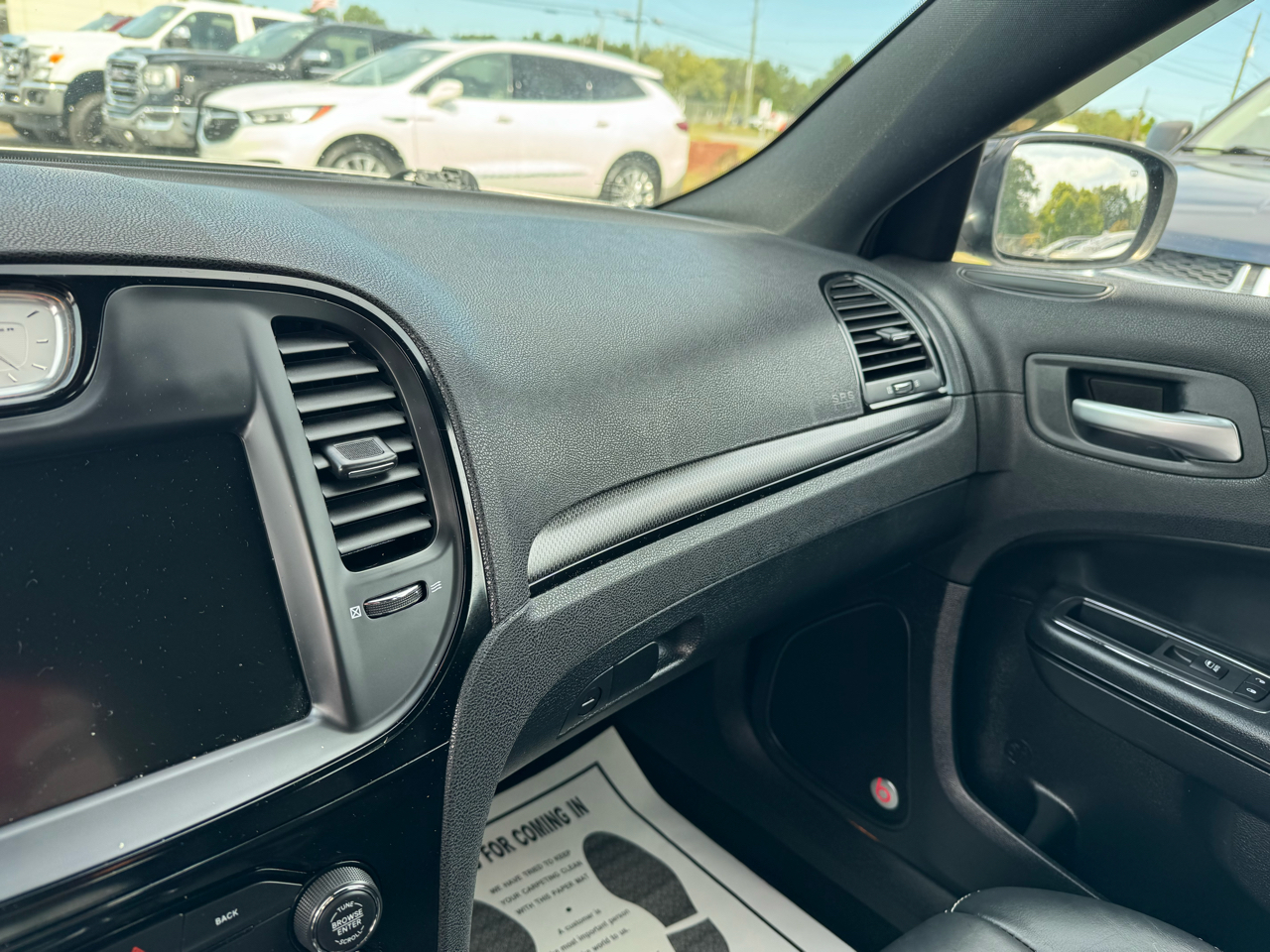 Chrysler 300 4dr Sdn 300S RWD 2015 Chrysler 300 4dr Sdn 300S RWD 2015