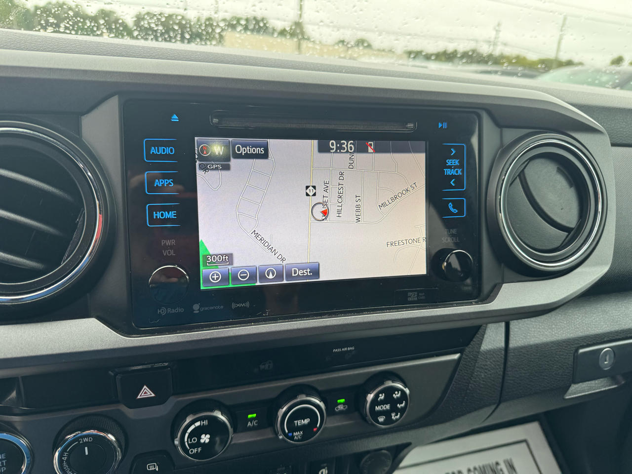 2018 Toyota Tacoma TRD Access Cab V6 4x4 photo 18