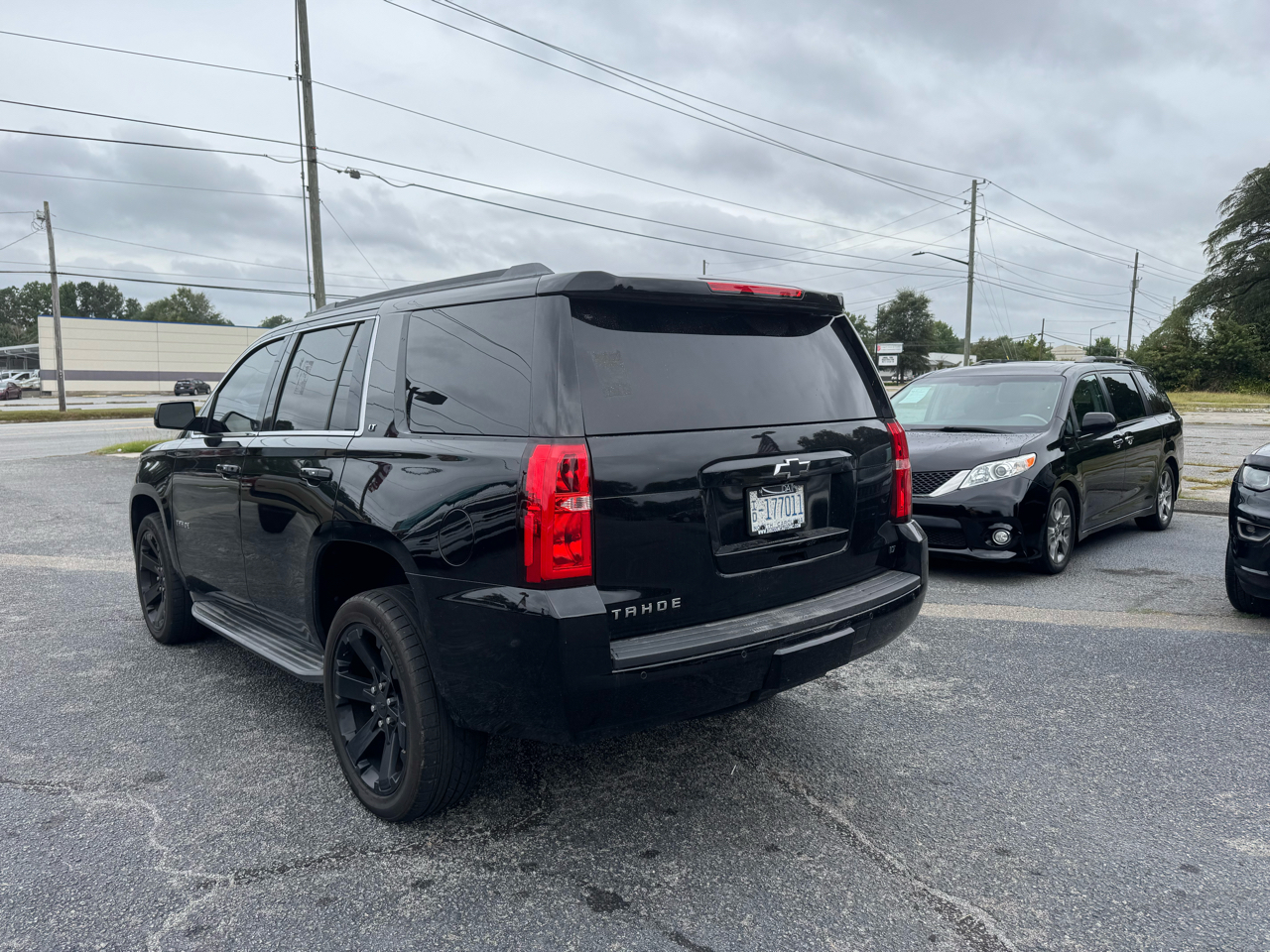 2016 Chevrolet Tahoe LT photo 2
