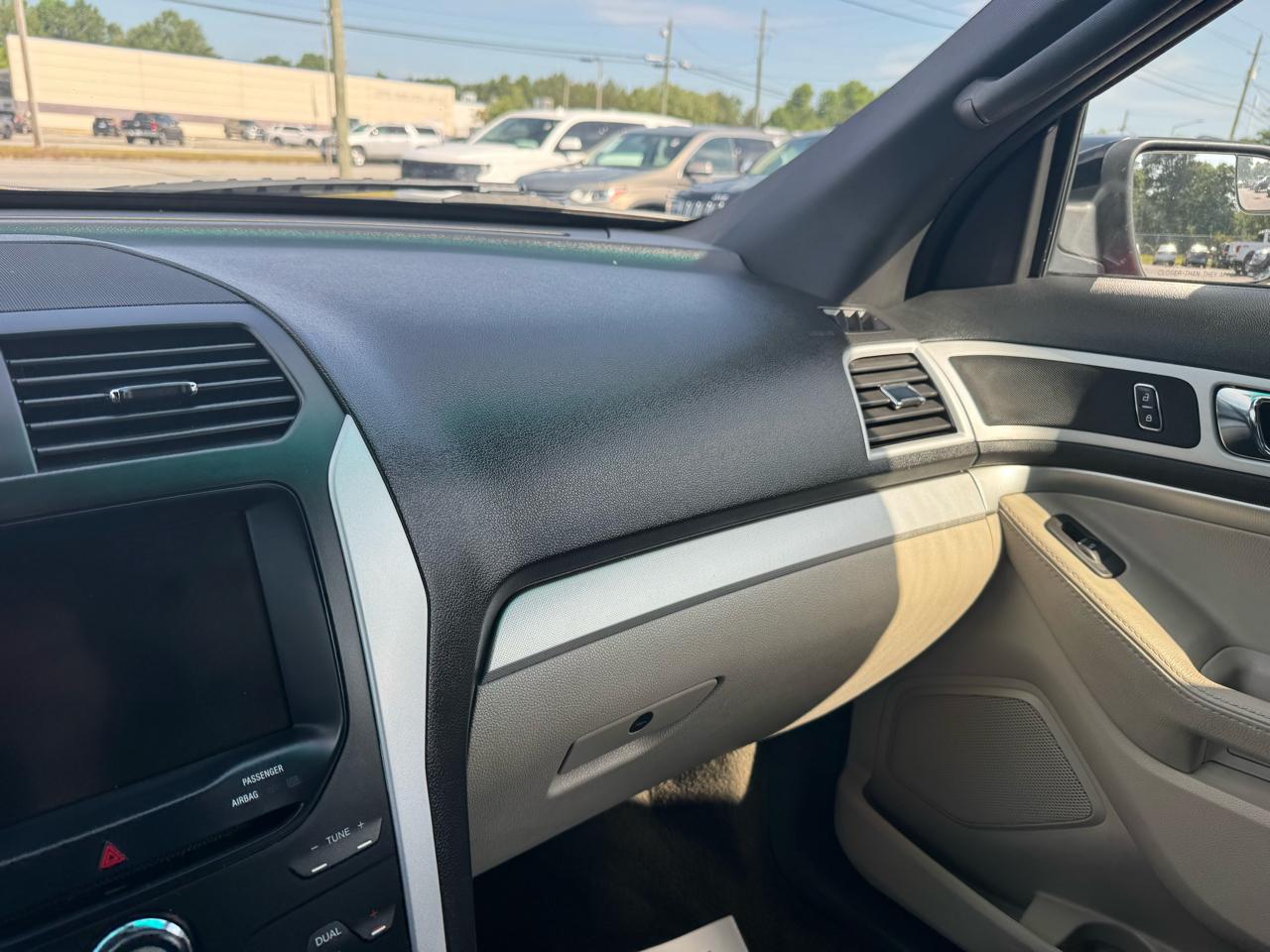Ford Explorer 4WD 4dr XLT 2013