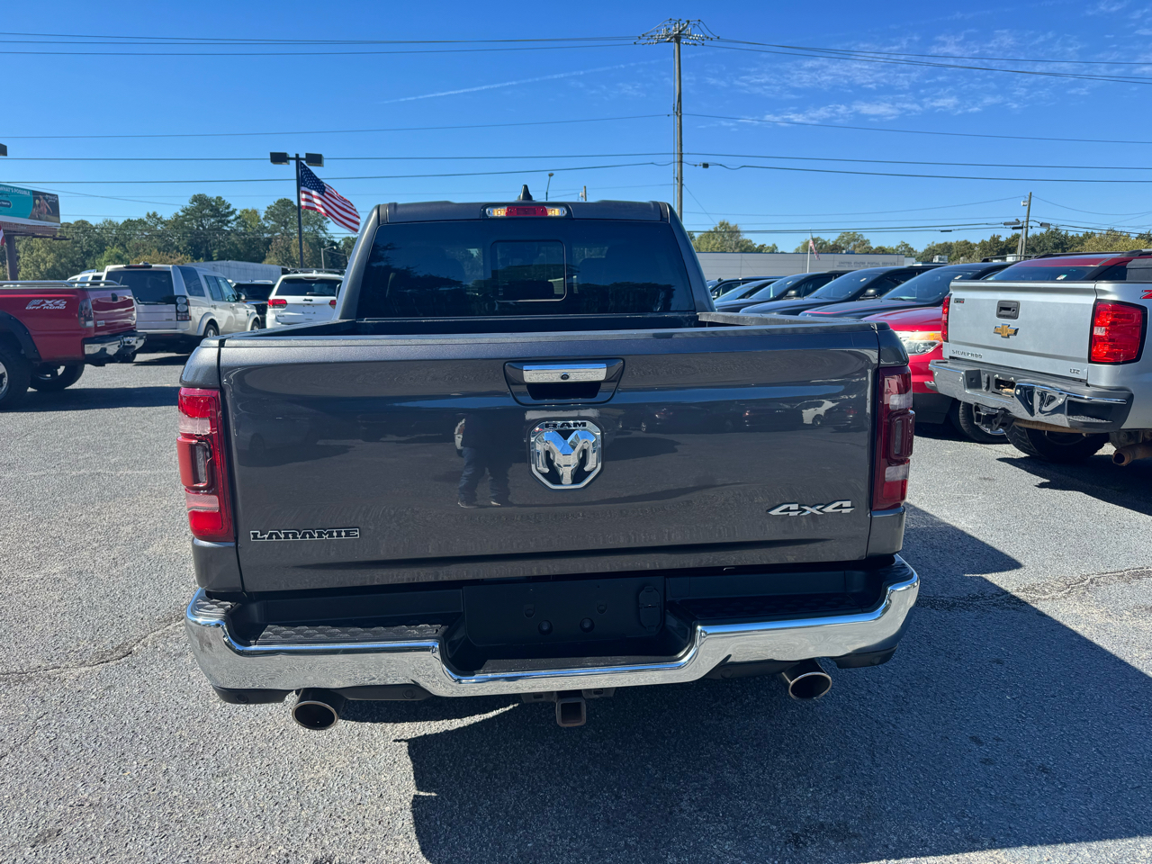 RAM 1500 Laramie 4x4 Crew Cab 5'7" Box 2022 RAM 1500 Laramie 4x4 Crew Cab 5'7" Box 2022