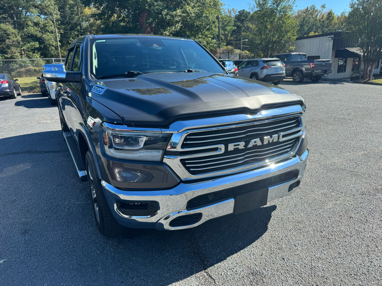 RAM 1500 Laramie 4x4 Crew Cab 5'7" Box 2022 RAM 1500 Laramie 4x4 Crew Cab 5'7" Box 2022