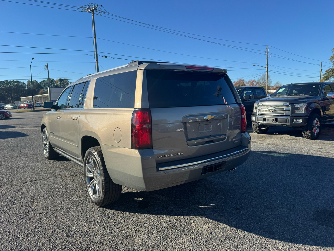 2019 Chevrolet Suburban 1500 Premier photo 4