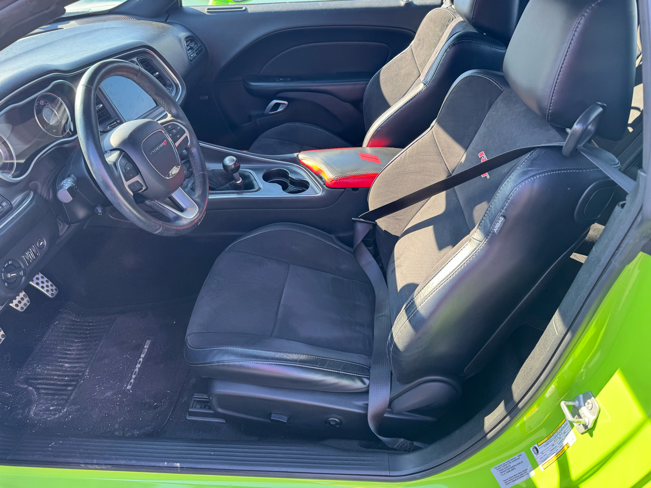 Dodge Challenger 2dr Cpe R/T Plus 2015