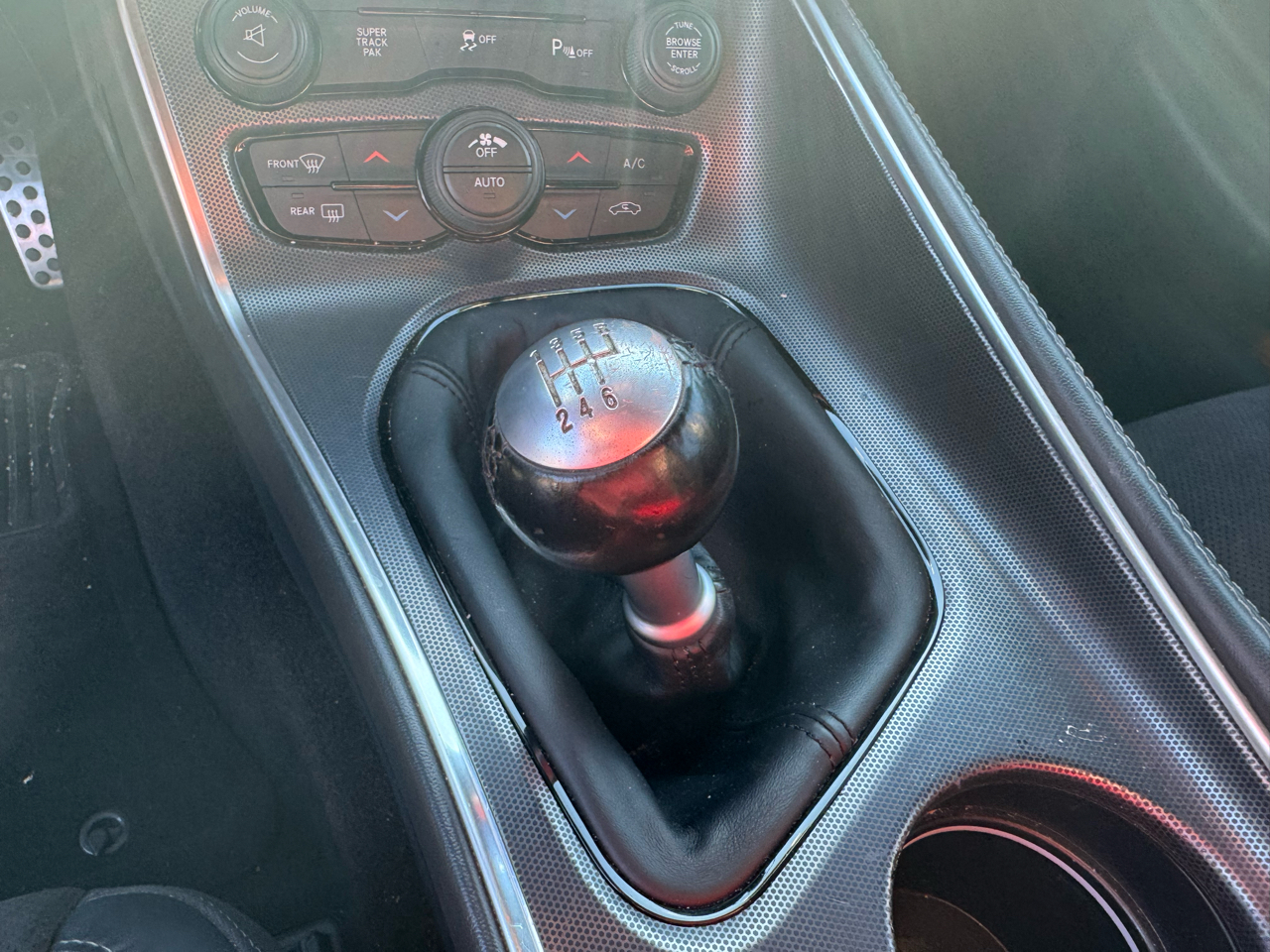 Dodge Challenger 2dr Cpe R/T Plus 2015