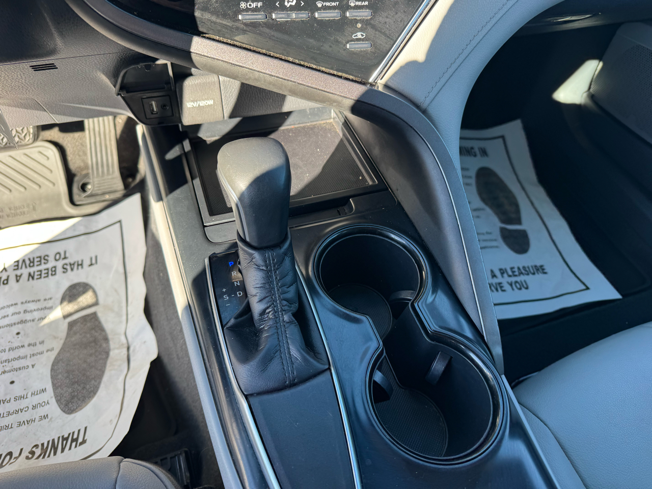 Toyota Camry SE Auto (Natl) 2018