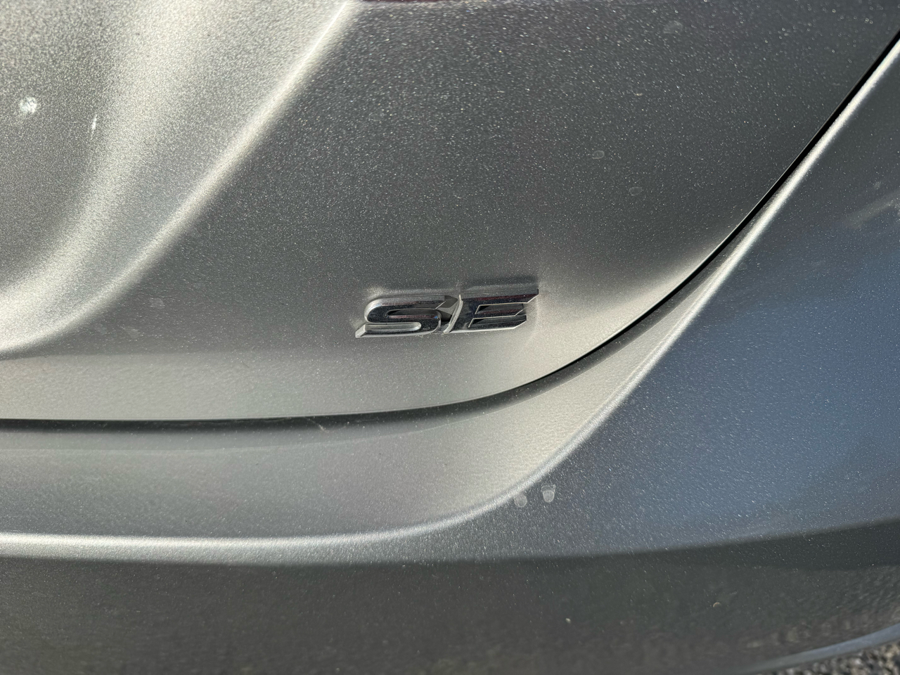 Toyota Camry SE Auto (Natl) 2018