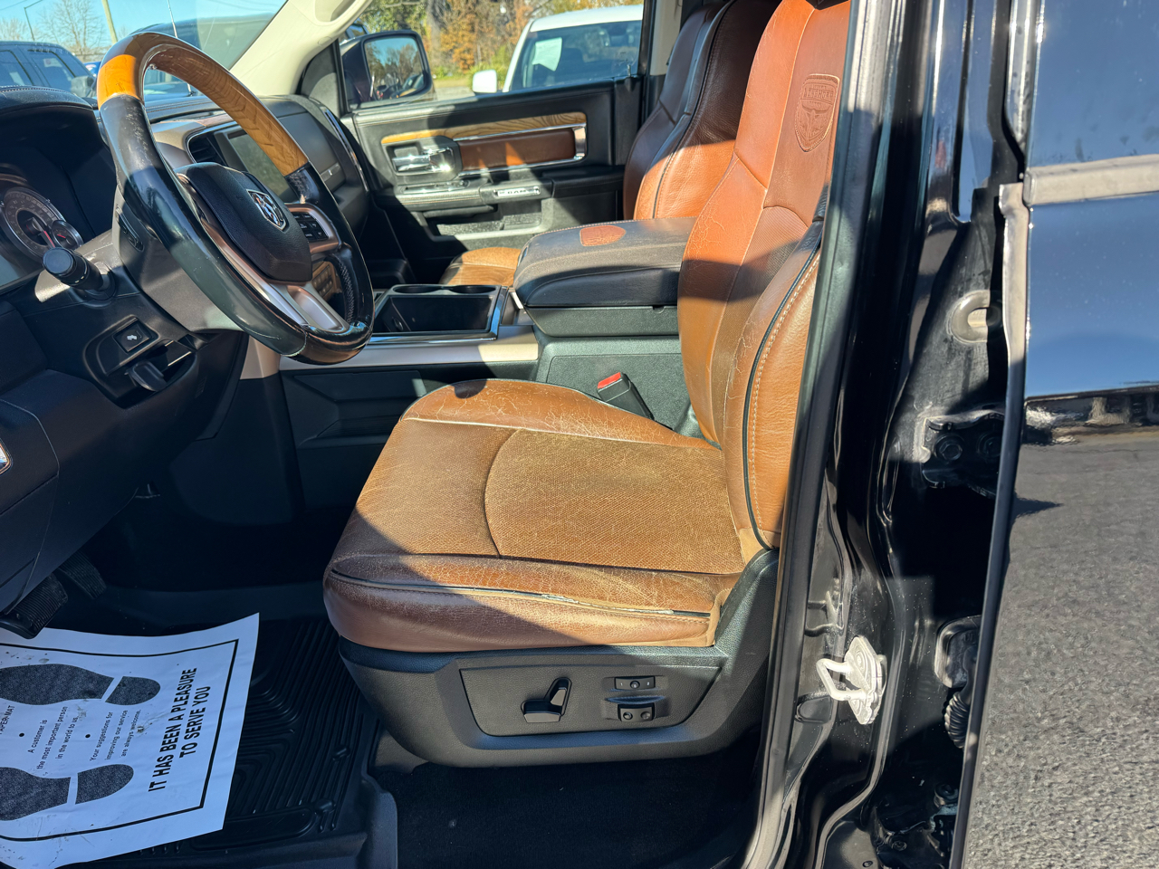 RAM 1500 4WD Crew Cab 149" Longhorn 2014