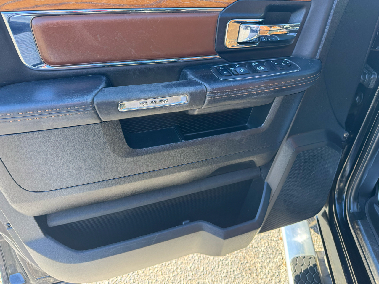 RAM 1500 4WD Crew Cab 149" Longhorn 2014