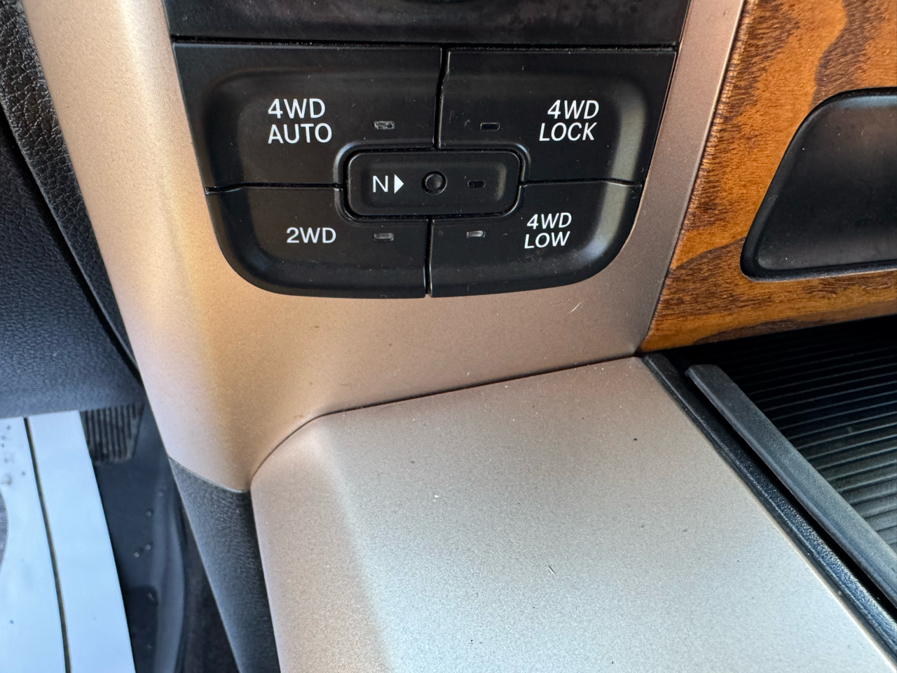 RAM 1500 4WD Crew Cab 149" Longhorn 2014