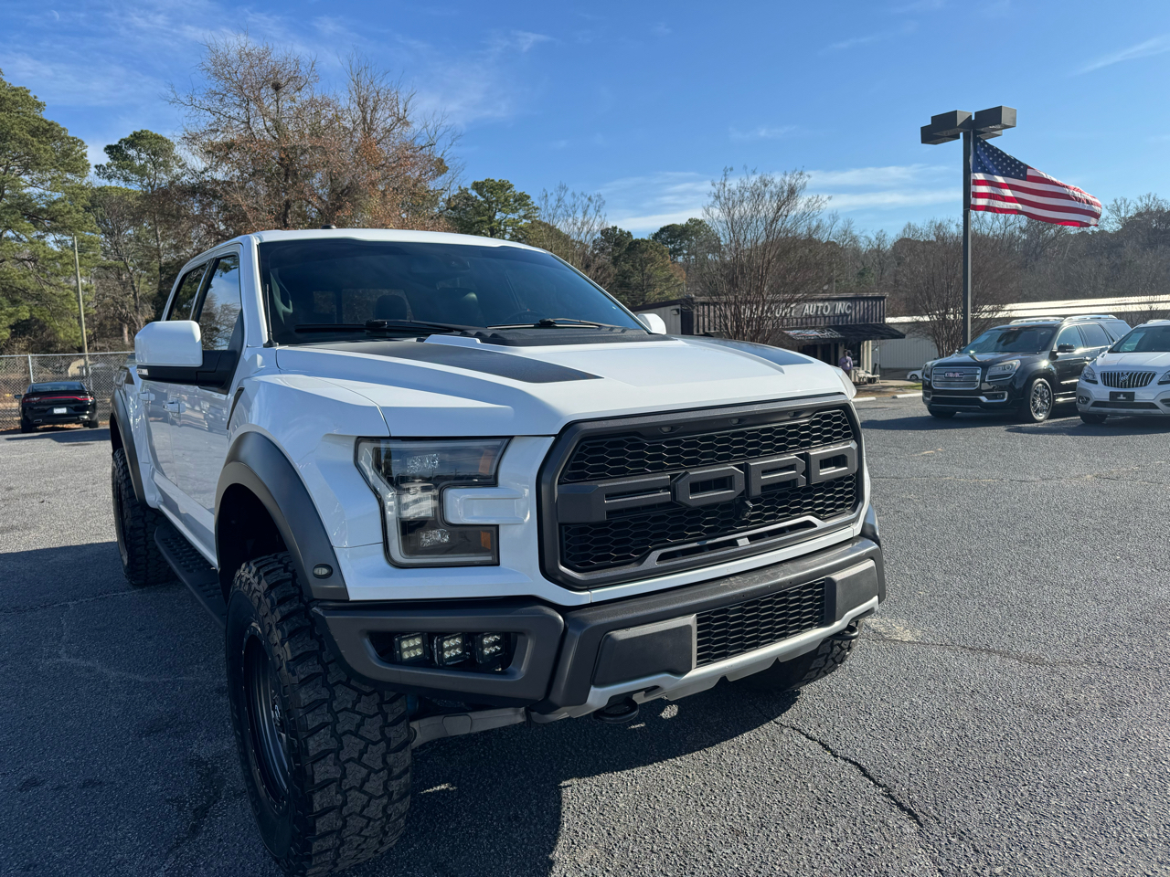 Ford F-150 Raptor 4WD SuperCrew 5.5' Box 2017
