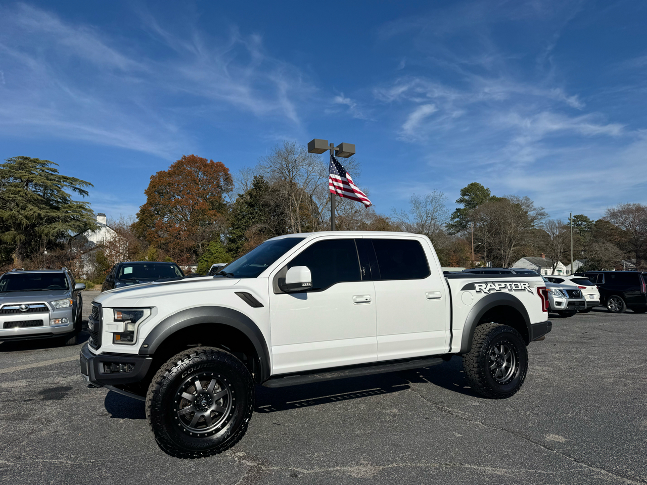 Ford F-150 Raptor 4WD SuperCrew 5.5' Box 2017