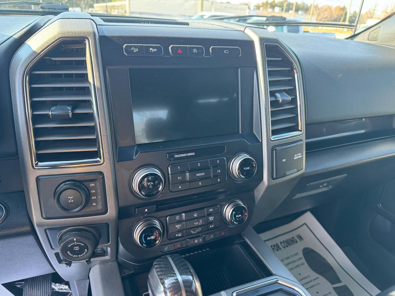 Ford F-150 Raptor 4WD SuperCrew 5.5' Box 2017