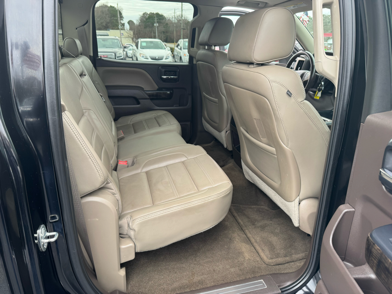 GMC Sierra 1500 4WD Crew Cab 143.5" Denali 2014