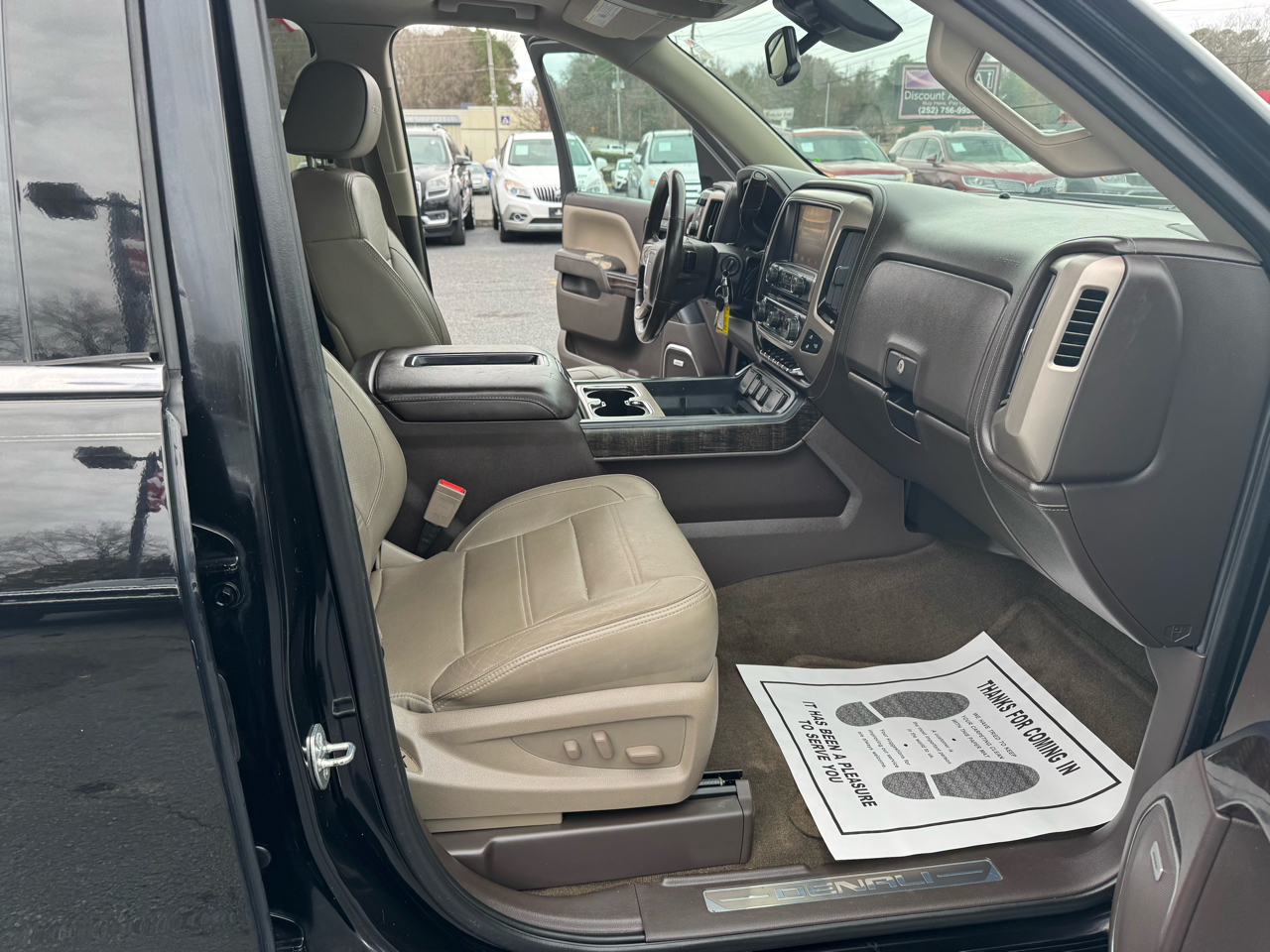 GMC Sierra 1500 4WD Crew Cab 143.5" Denali 2014