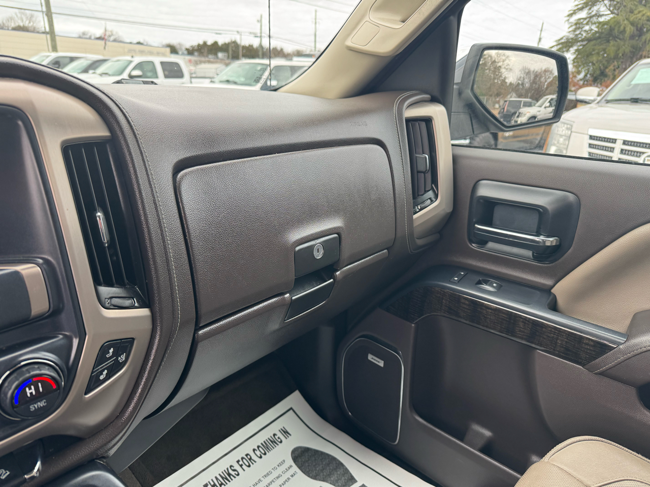 GMC Sierra 1500 4WD Crew Cab 143.5" Denali 2014