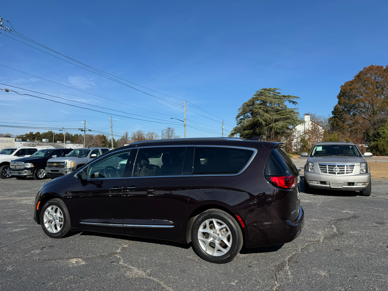 Chrysler Pacifica Touring-L Plus FWD 2017
