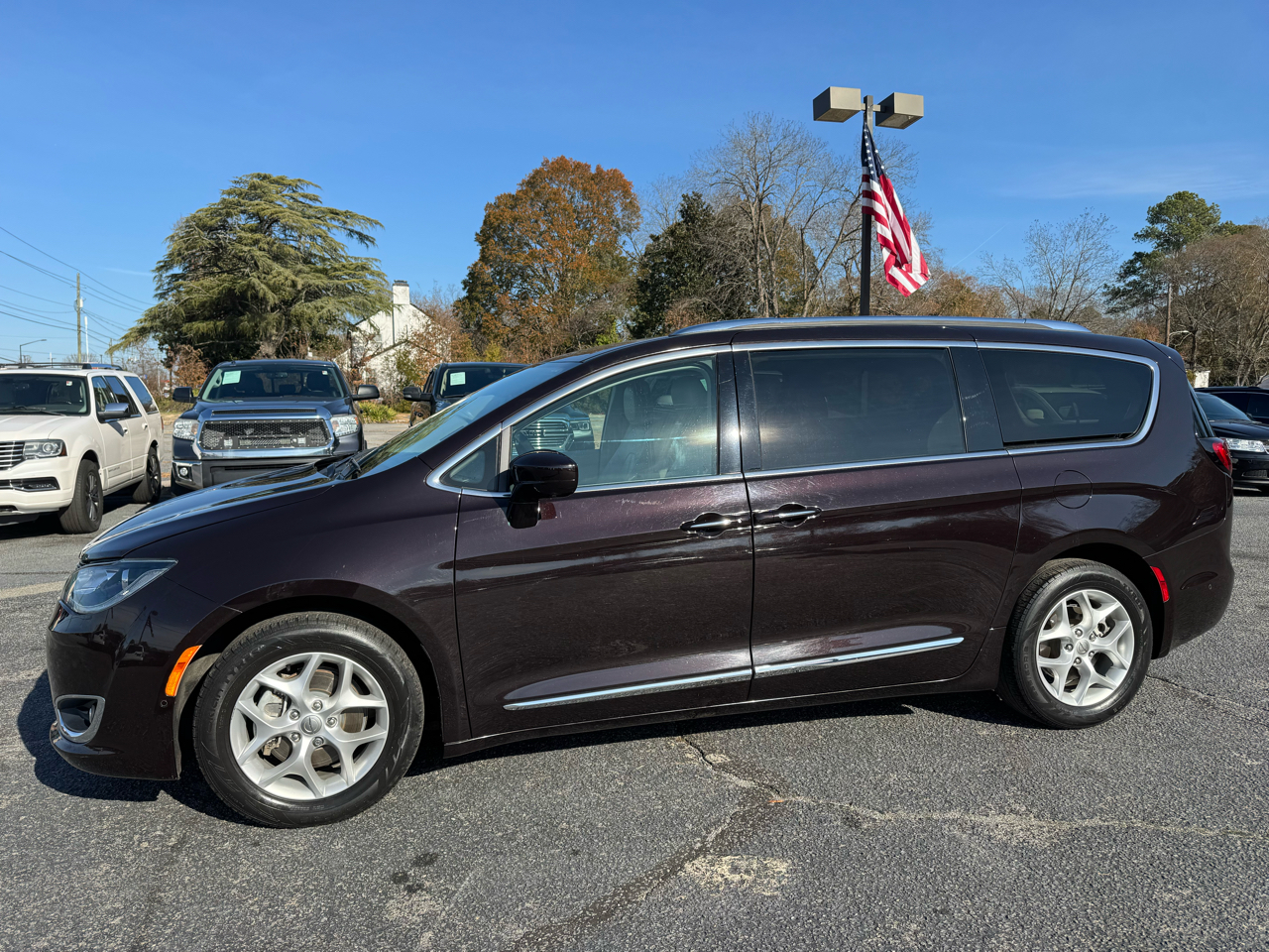 Chrysler Pacifica Touring-L Plus FWD 2017