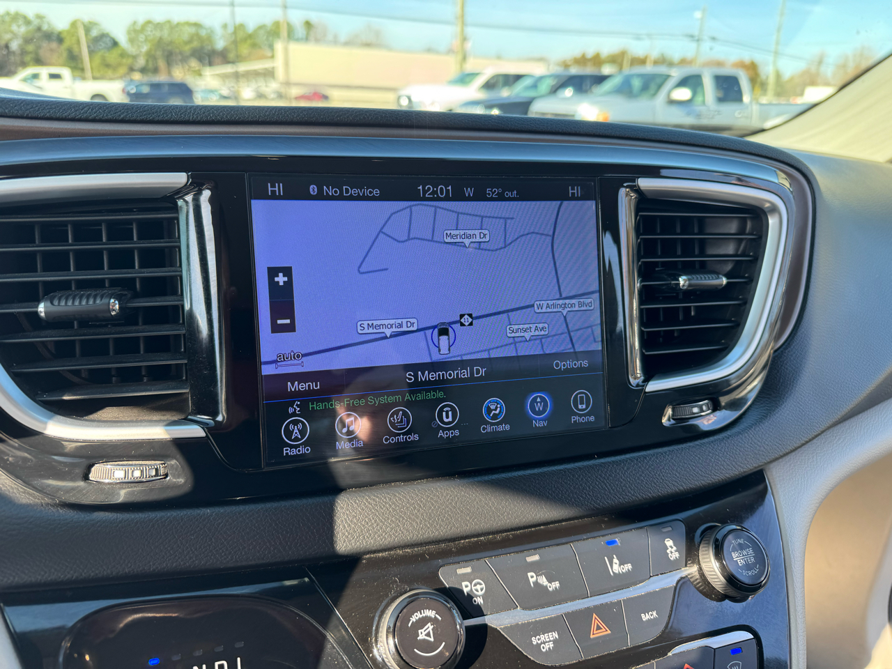 Chrysler Pacifica Touring-L Plus FWD 2017