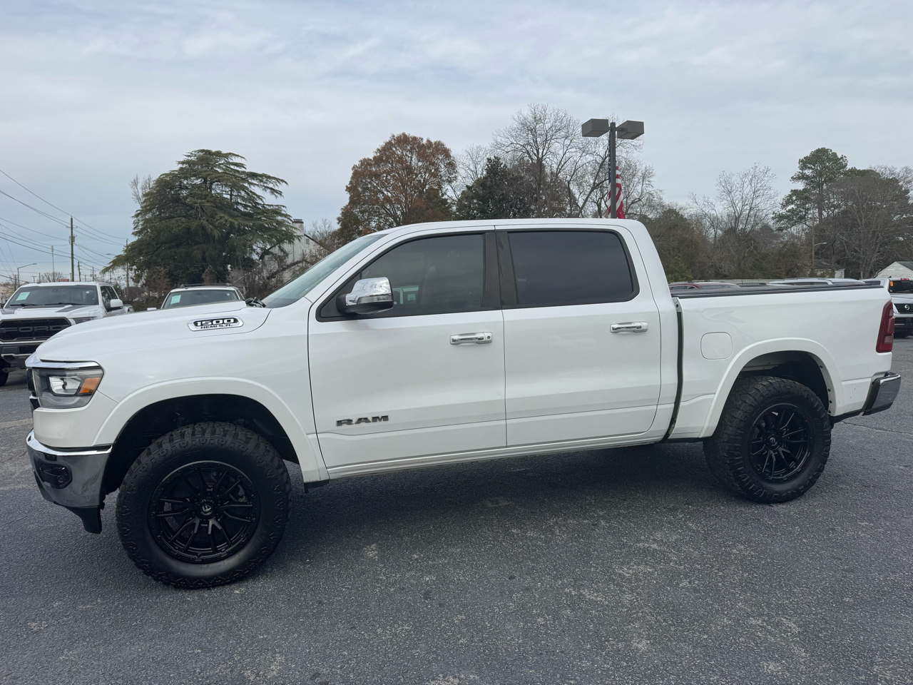 RAM 1500 Laramie 4x4 Crew Cab 5'7" Box 2019