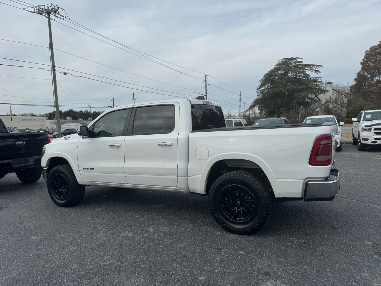 RAM 1500 Laramie 4x4 Crew Cab 5'7" Box 2019