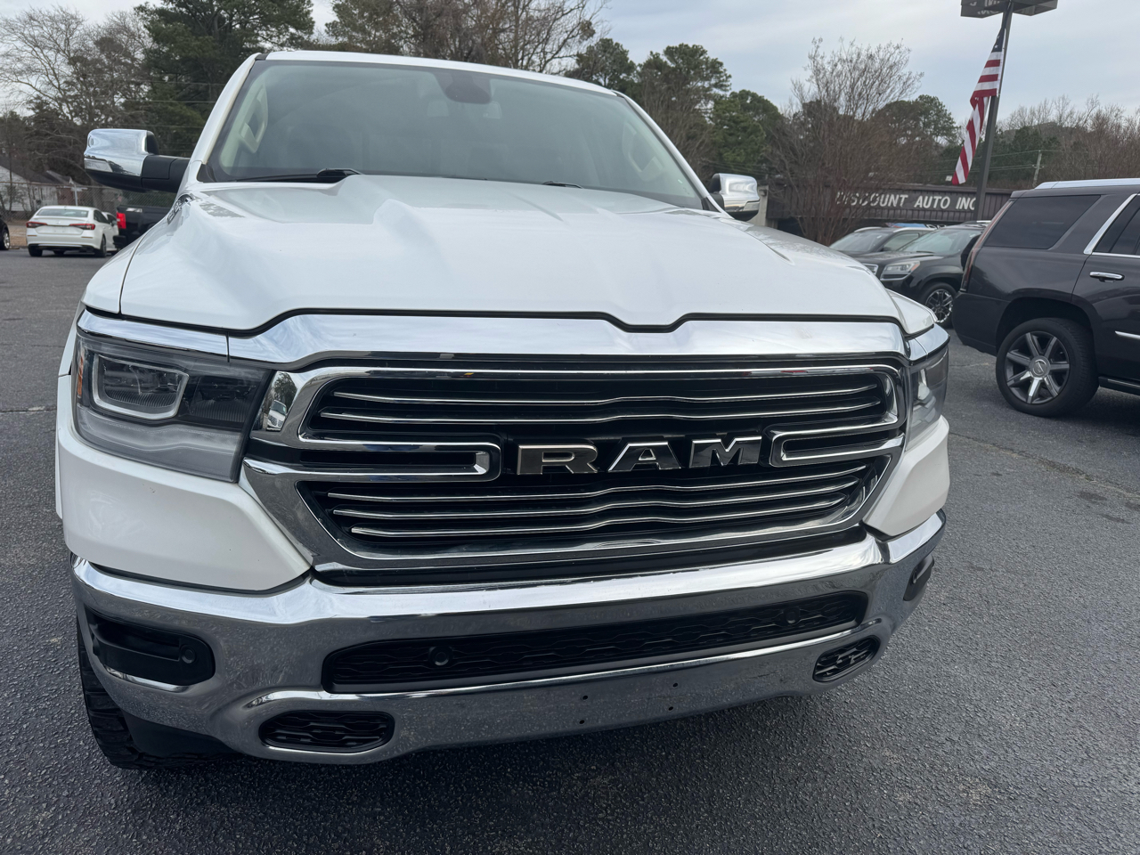 RAM 1500 Laramie 4x4 Crew Cab 5'7" Box 2019