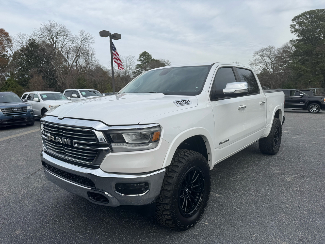 RAM 1500 Laramie 4x4 Crew Cab 5'7" Box 2019