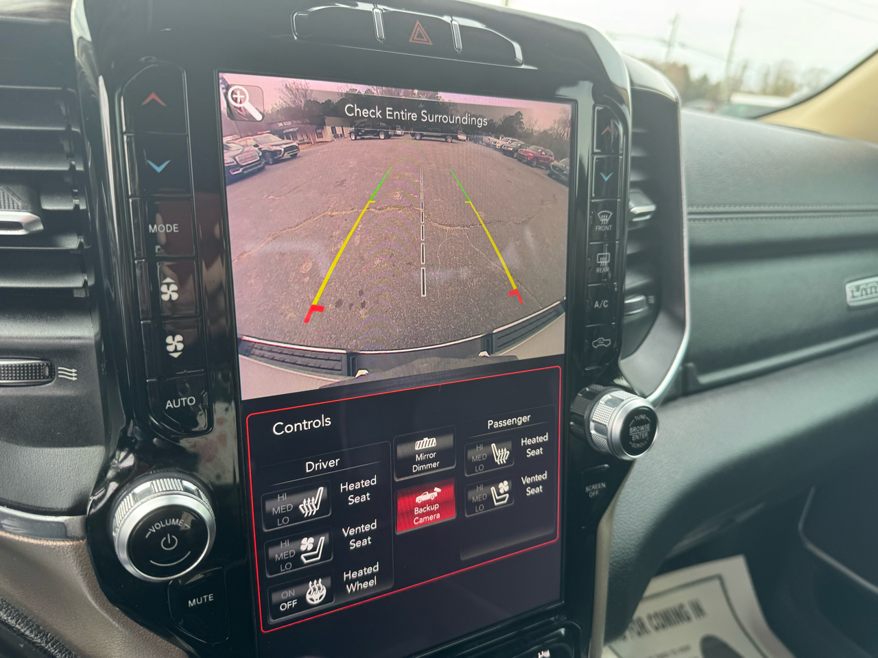 RAM 1500 Laramie 4x4 Crew Cab 5'7" Box 2019